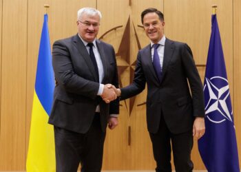 El secretario general de la OTAN, Mark Rutte, se reúne con el ministro de Exteriores, Andri Sibiga, en la sede de la OTAN.-/NATO/dpa