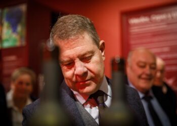 El presidente de Castilla-La Mancha, Emiliano García-Page, inaugura, en Carrión de Calatrava (Ciudad Real), el ‘Centro de Interpretación del Vino’.JCCM