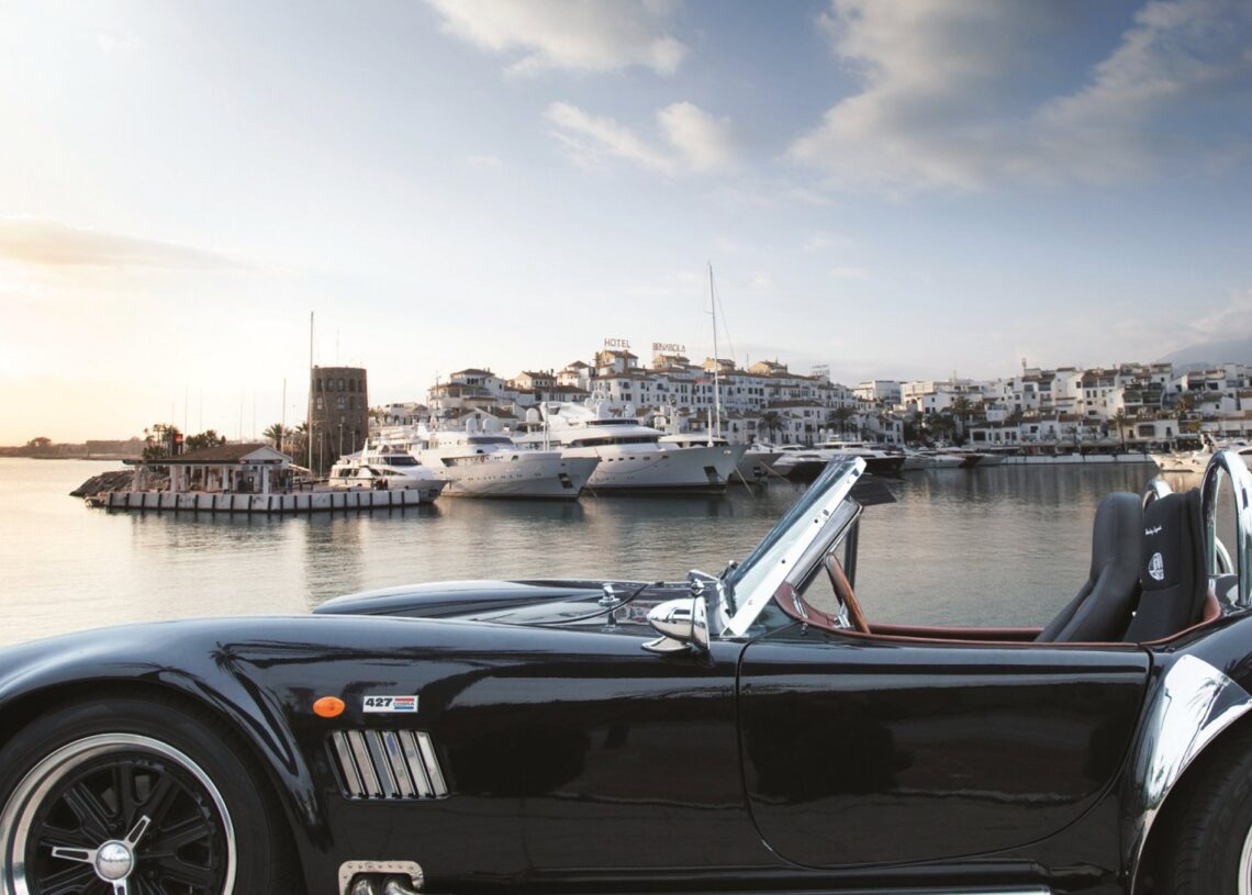 Archivo - Coche de lujo en Puerto Banús, en Marbella.EUROPA PRESS/DIPUTACIÓN DE MÁLAGA/JOSÉ LUIS HIDALG