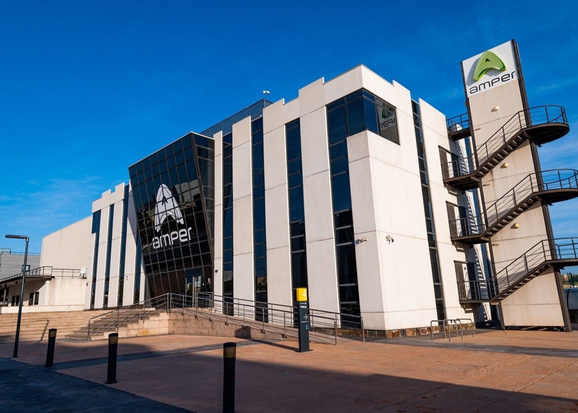 Archivo - La empresa cántabra Setelsa está integrada en el Grupo AmperAMPER - Archivo