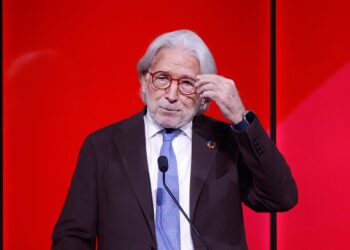 El presidente de Foment del Treball, Josep Sánchez Llibre intervienen en un acto de la patronal catalana, a 28 de noviembre de 2025, en Barcelona, Cataluña (España).Kike Rincón - Europa Press