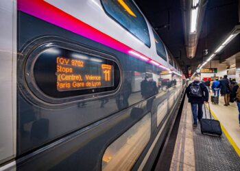 Archivo - El TGV Inoui que conecta Barcelona y París.SNFC - Archivo