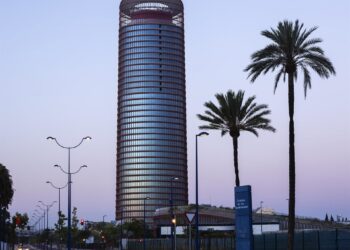 Archivo - Imagen del complejo de ocio y comercial Torre Sevilla.TORRE SEVILLA - Archivo