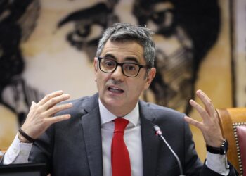 El ministro de la Presidencia, Justicia y Relaciones con las Cortes, Félix Bolaños, comparece ante la comisión de Investigación sobre la gestión del Presidente del CIS, en el Senado, a 5 de diciembre de 2025, en Madrid (España).Alejandro Martínez Vélez - Europa Press
