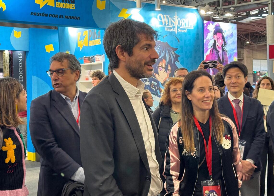 El ministro de Cultura, Ernest Urtasun, durante su visita al 31 Manga BarcelonaEUROPA PRESS