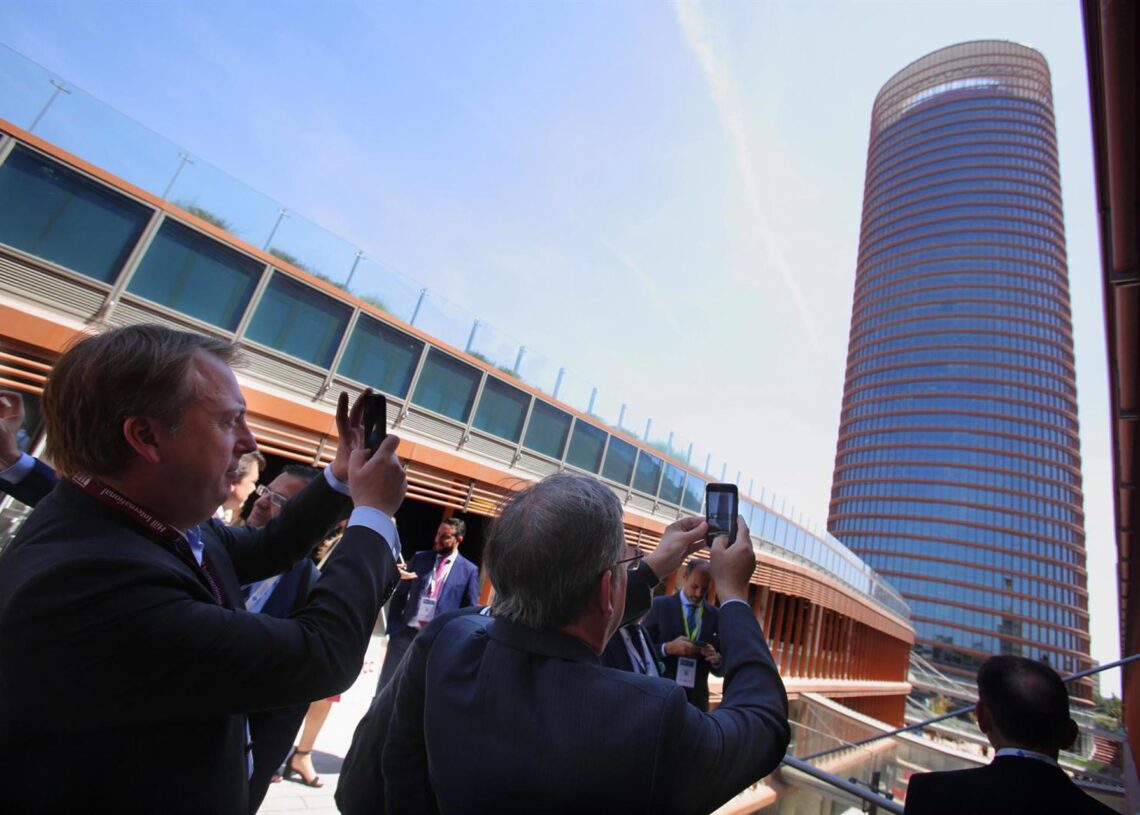 Archivo - Complejo Torre Sevilla, en Sevilla.PUERTO TRIANA - Archivo