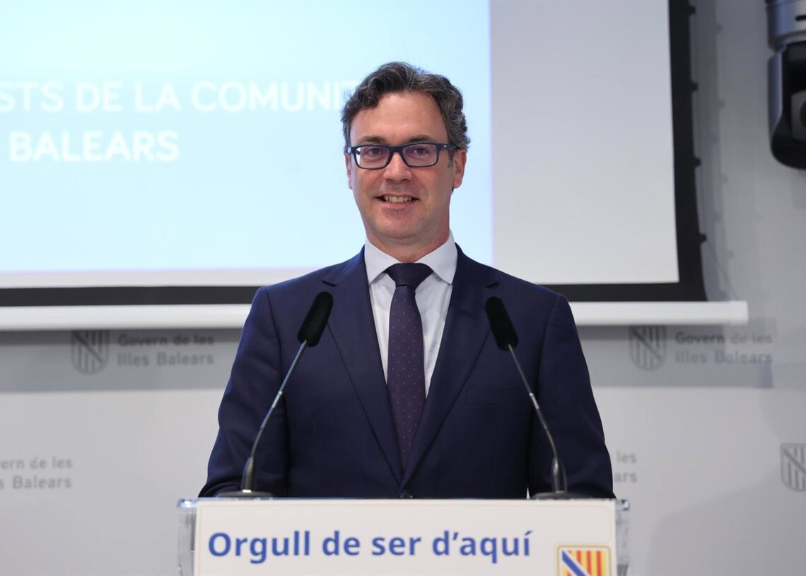 Archivo - El conseller de Economía, Hacienda e Innovación del Govern balear, Antoni Costa.Isaac Buj - Europa Press - Archivo