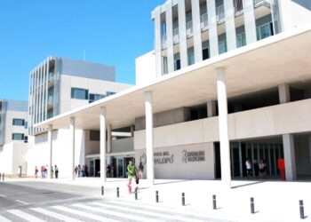 Archivo - Entrada principal del Hospital del Vinalopó en Elche.HOSPITAL DEL VINALOPÓ - Archivo