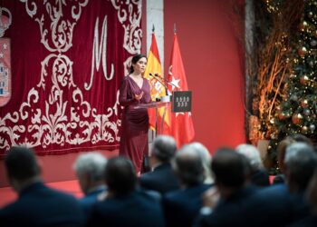 La presidenta de la Comunidad de Madrid, Isabel Díaz Ayuso, durante un acto en conmemoración del 47º aniversario de la Constitución Española, en la Real Casa de CorreosDiego Radamés - Europa Press