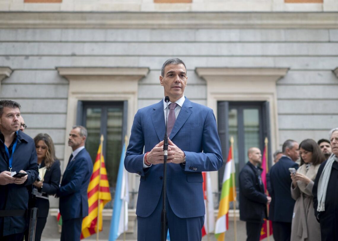 El presidente del Gobierno, Pedro Sánchez, durante el acto institucional por el Día de la Constitución, en el Congreso de los Diputados, a 6 de diciembre de 2025, en Madrid (España).Alberto Ortega - Europa Press
