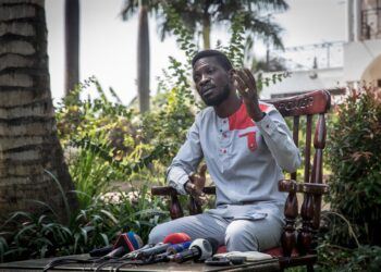 Archivo - El líder opositor de Uganda, Robert Kyagulanyi, conocido popularmente como Bobi Wine (archivo)Europa Press/Contacto/Sally Hayden - Archivo