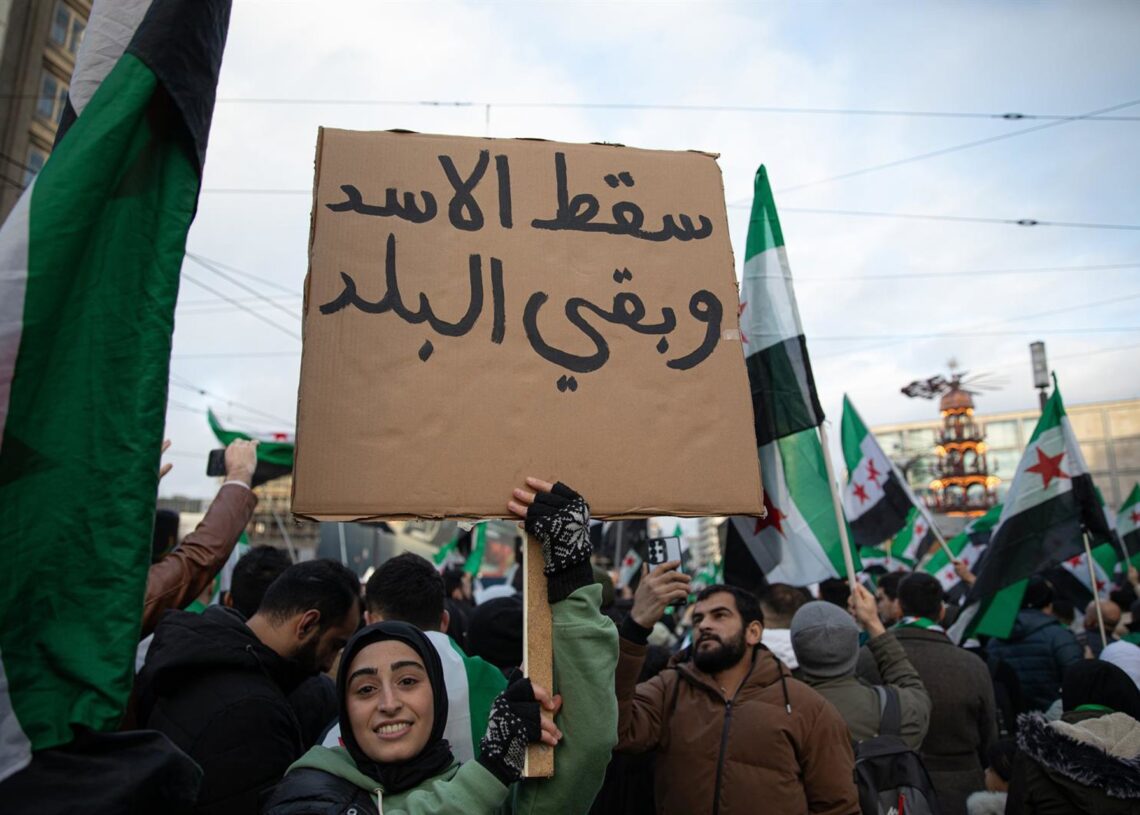 La diáspora siria celebra en Alemania el aniversario de la caída de Al Assad Europa Press/Contacto/Michael Kuenne