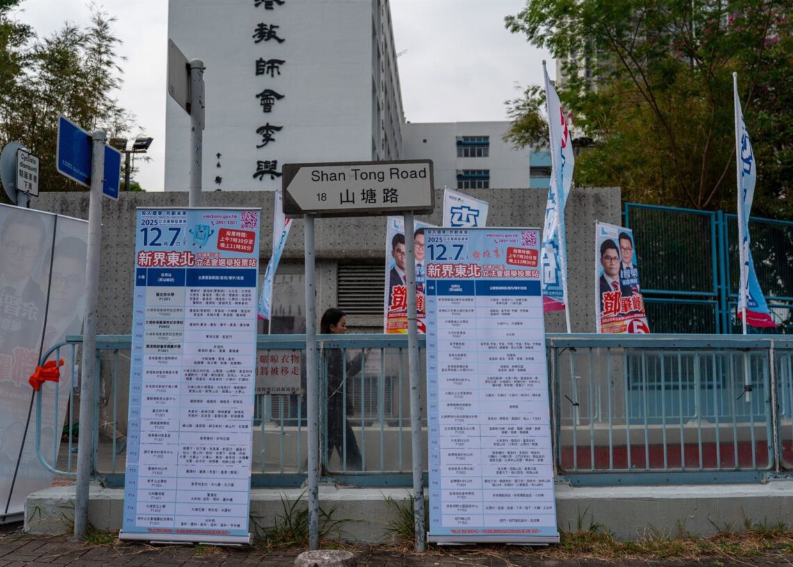 Imagen de archibo de un centro de votación electoral en Hong Kong.Europa Press/Contacto/Vernon Yuen