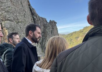 Álvaro Sánchez Cotrina, durante su visita a Monfragüe.PSOE