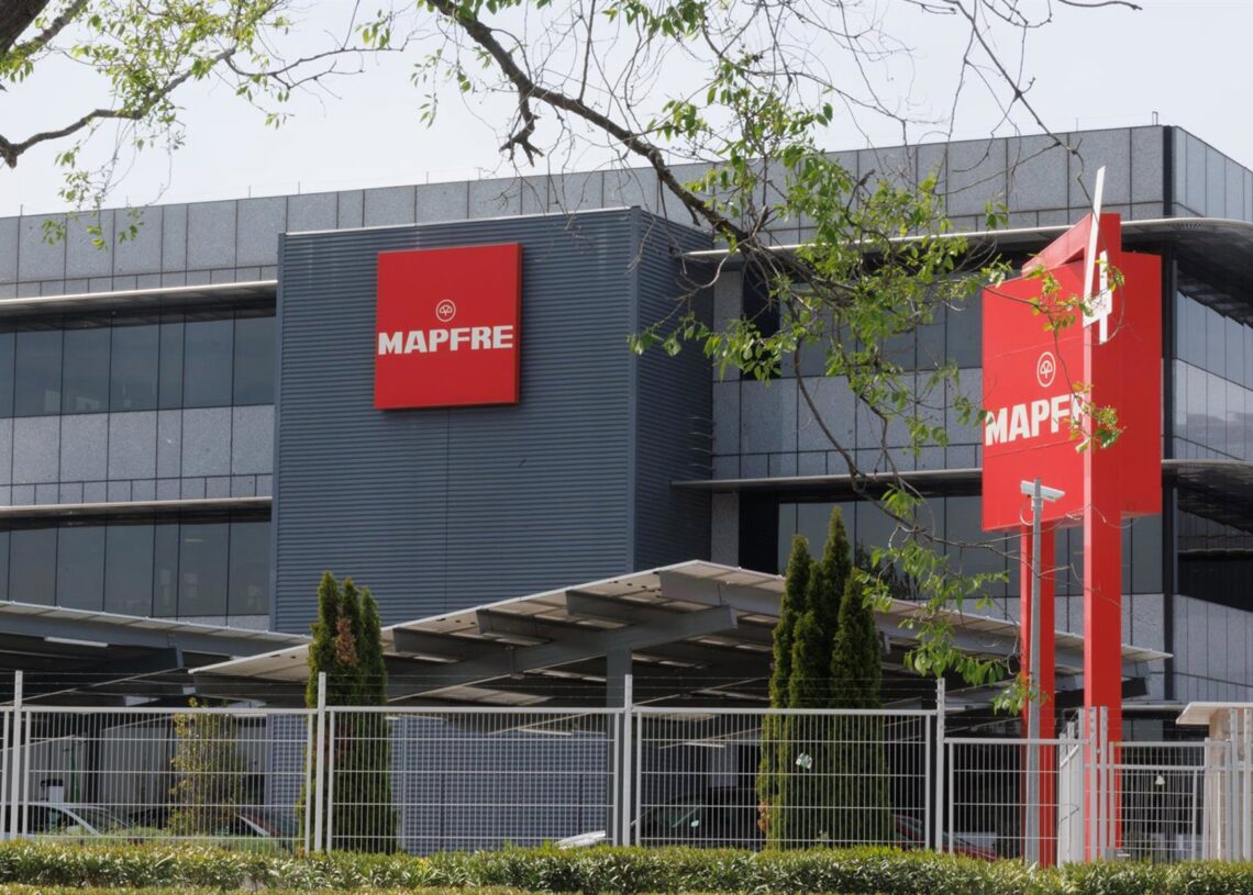 Archivo - Fachada de la sede de Mapfre, a 10 de abril de 2023, en Madrid (España).Eduardo Parra - Europa Press - Archivo