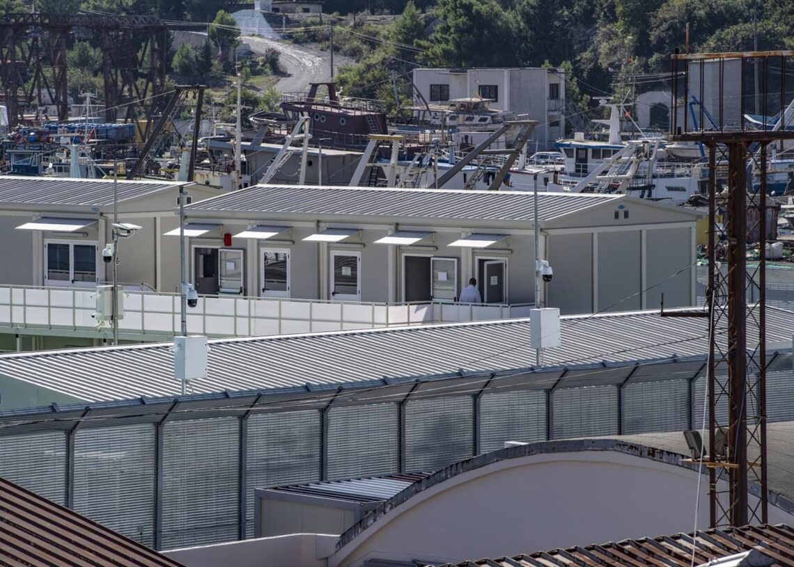 Archivo - Centro de migrantes en el puerto de ShëgjinAntonio Sempere - Europa Press - Archivo