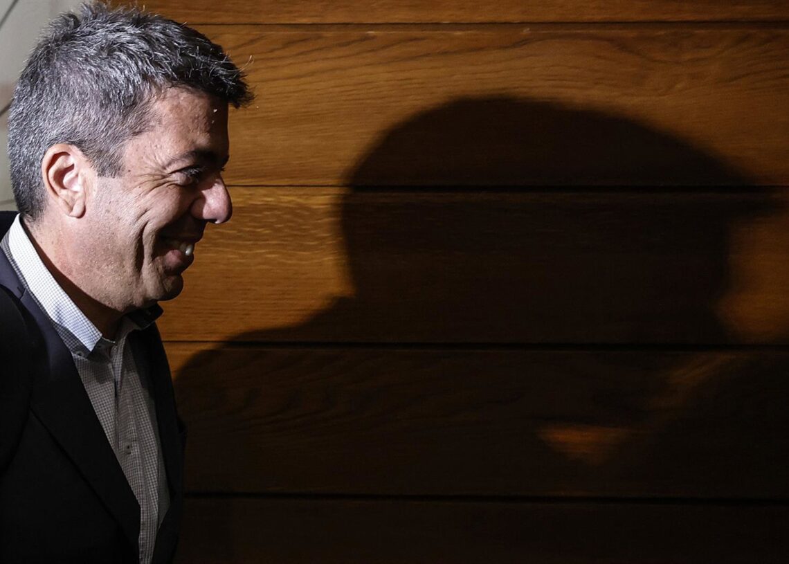 Archivo - El expresidente de la Generalitat valenciana Carlos Mazón, Rober Solsona - Europa Press - Archivo