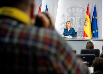 La ministra de Educación, Formación Profesional y Deportes y portavoz del Gobierno, Pilar Alegría, durante una rueda de prensa tras el Consejo de Ministros, en el Complejo de la Moncloa, a 2 de diciembre de 2025, en Madrid (España). Gabriel Luengas - Europa Press