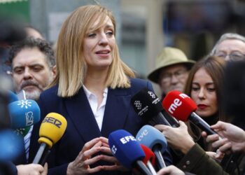 Archivo - La exalcaldesa de Maracena Berta Linares atiende a los medios. Archivo.ÁLEX CÁMARA-EUROPA PRESS - Archivo