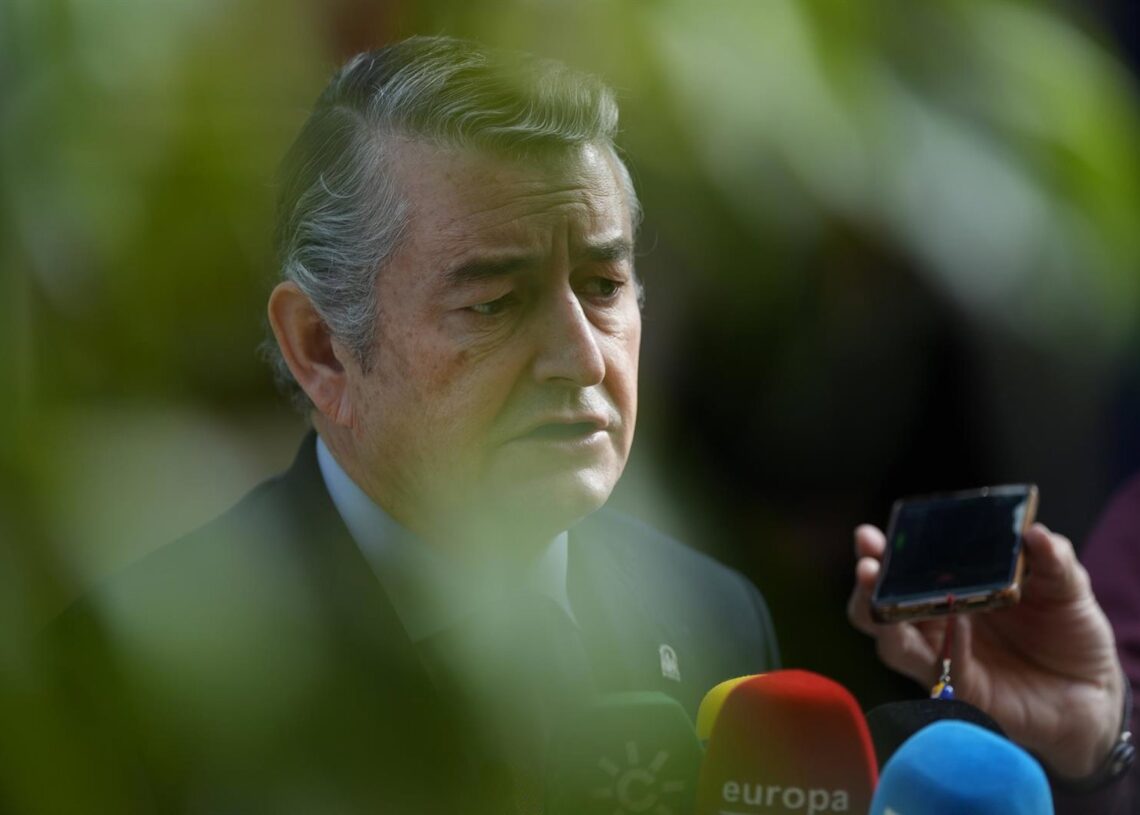 El consejero de Sanidad, Presidencia y Emergencias de la Junta de Andalucía, Antonio Sanz.JOAQUIN CORCHERO / EUROPA PRESS