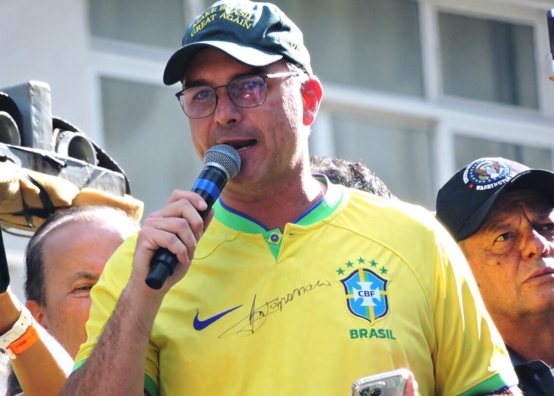 Archivo - Flávio Bolsonaro.Europa Press/Contacto/Leandro Chemalle - Archivo