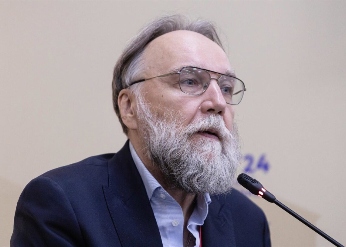 Archivo - El filósofo ruso y líder del movimiento Eurasia, Alexander Dugin, durante un acto celebrado en junio de 2024 en San Petersburgo, Rusia (archivo)Europa Press/Contacto/Artem Priakhin - Archivo