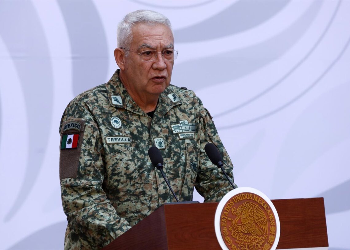 El general Ricardo Trevilla, ministro de Defensa de México.Europa Press/Contacto/Luis Barron