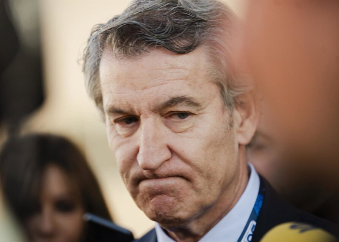 El presidente del Partido Popular, Alberto Núñez Feijóo atiende a los medios durante el XIII Congreso Nacional del Sindicato Unificado de Policía, a 3 de diciembre de 2025, en Toledo, Castilla-La Mancha (España). Mateo Lanzuela - Europa Press