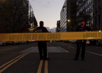 Imagen de archivo de fuezas de seguridad tras un tiroteo en EEUUEuropa Press/Contacto/Mehmet Eser