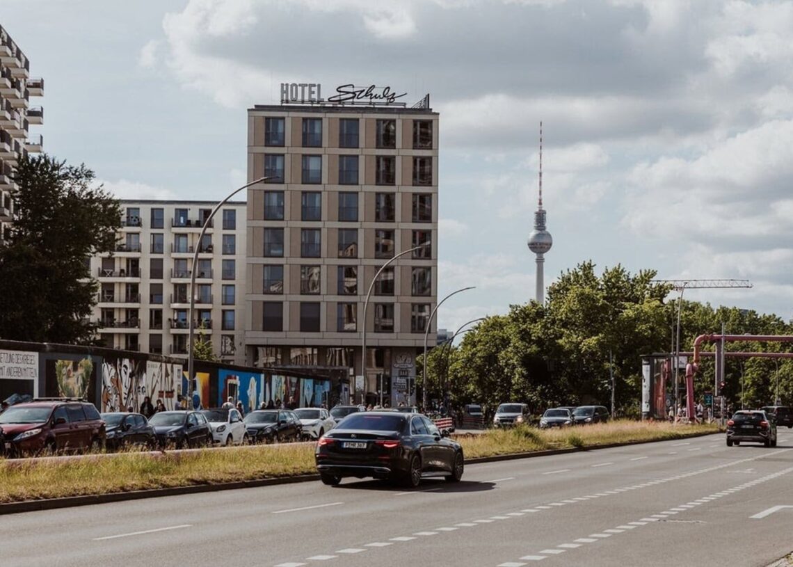 A&o Hostels adquiere la berlinesa Schulz Hotels dentro de su estrategia de crecimiento de 500 millones de euros.A&O HOSTELS