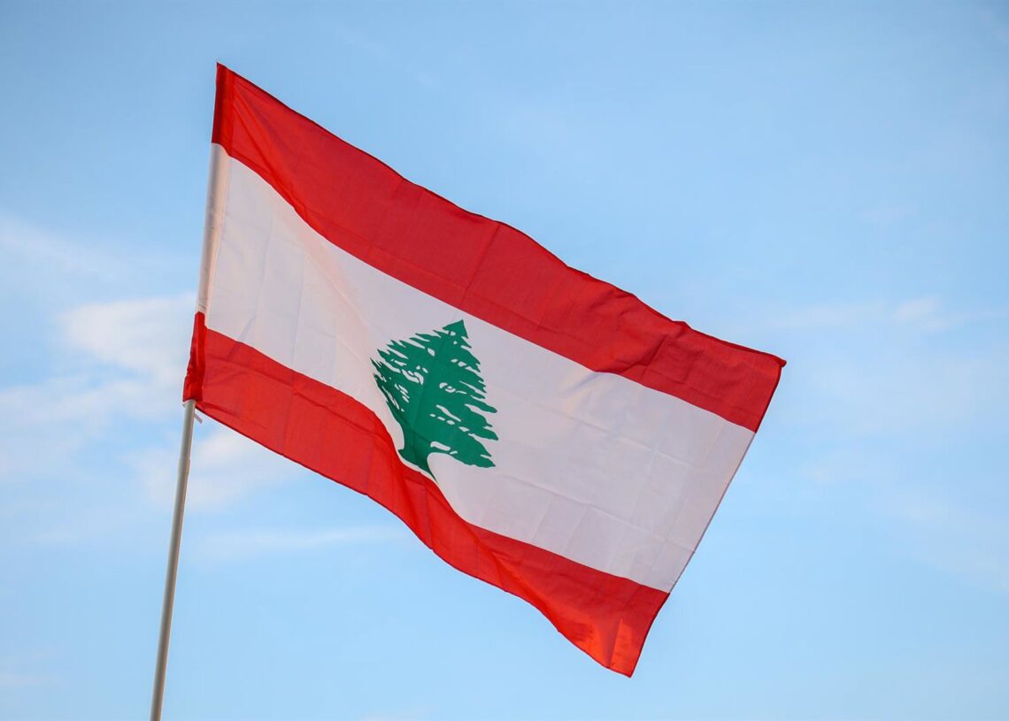 Archivo - Bandera de Líbano durante una manifestación en Marsella, Francia (archivo)Europa Press/Contacto/Denis Thaust - Archivo