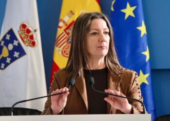 Rueda de prensa de la secretaria de Organización del PSdeG, Lara Méndez, este miércoles en el Parlamento de GaliciaPSDEG
