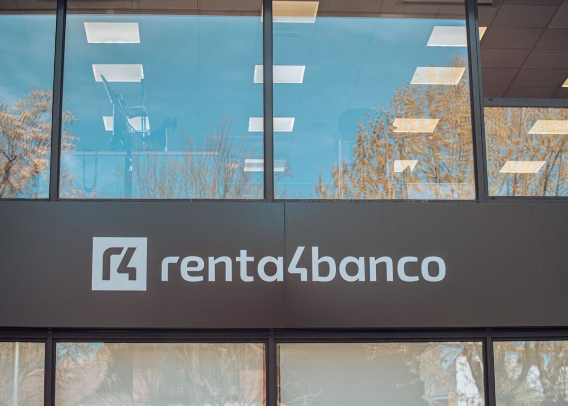 Archivo - Oficinas centrales de Renta 4 Banco en el Paseo de la Habana, a 30 de marzo de 2023, en Madrid (España). Gabriel Luengas - Europa Press - Archivo