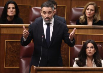 El presidente de Vox, Santiago Abascal, interviene durante una sesión de control al Gobierno, en el Congreso de los Diputados, a 10 de diciembre de 2025, en Madrid (España). Eduardo Parra - Europa Press