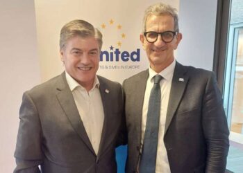 El presidente de Pimec, Antoni Cañete, reelegido vicepresidente de la patronal europea de pymes SME United, junto a su nuevo presidente, Davide GalliPIMEC