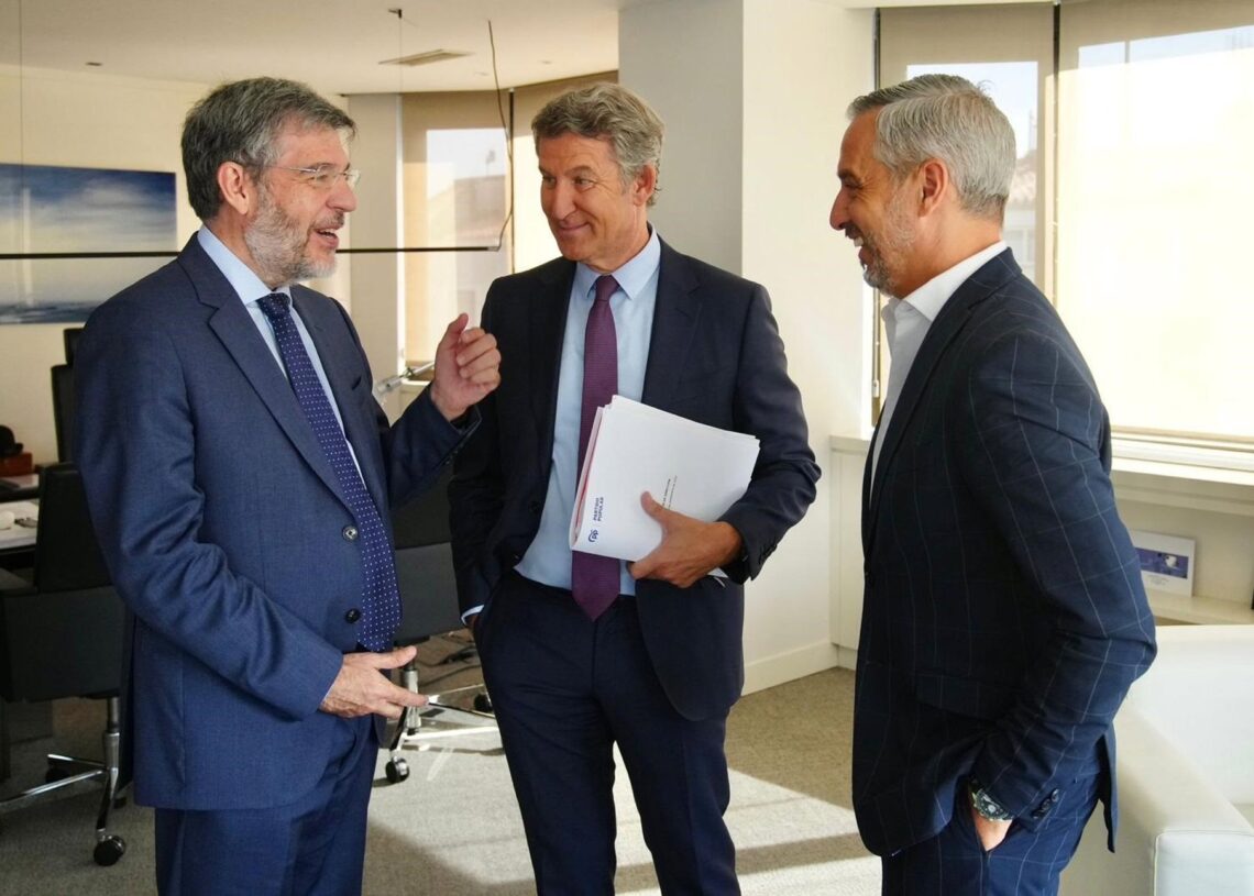 Archivo - El exsecretario de Estado Alberto Nadal se incorpora al equipo de Alberto Núñez Feijóo como nuevo vicesecretario de Economía del PP.DAVID MUDARRA (PP) - Archivo