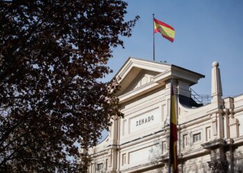 Archivo - La bandera de España en la fachada del Senado tras el acto de Izado Solemne de la bandera de España, en la plaza de La Marina Española, a 6 de diciembre de 2023, en Madrid (España). Alejandro Martínez Vélez - Europa Press - Archivo