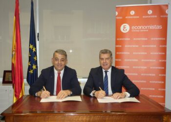 Firma del acuerdo entre el Consejo General de Economistas de España y ExpoRetail IberoaméricaCONSEJO GENERAL DE ECONOMISTAS DE ESPAÑA