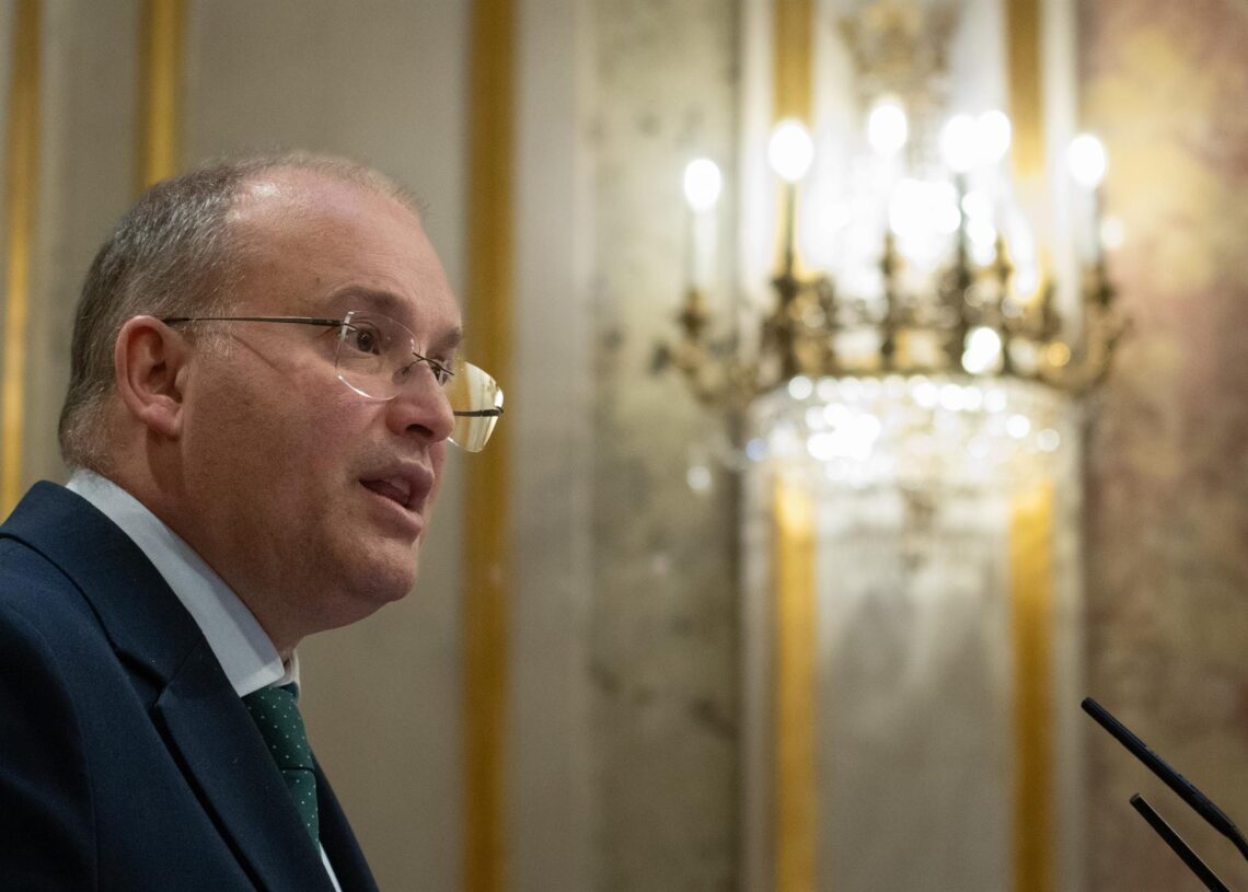 El secretario general del PP, Miguel Tellado, durante una sesión plenaria en el Congreso, a 11 de diciembre de 2025, en Madrid (España). El Congreso debatirá y votará este jueves el decreto de medidas complementarias para La Palma tras la erupción del volFernando Sánchez - Europa Press