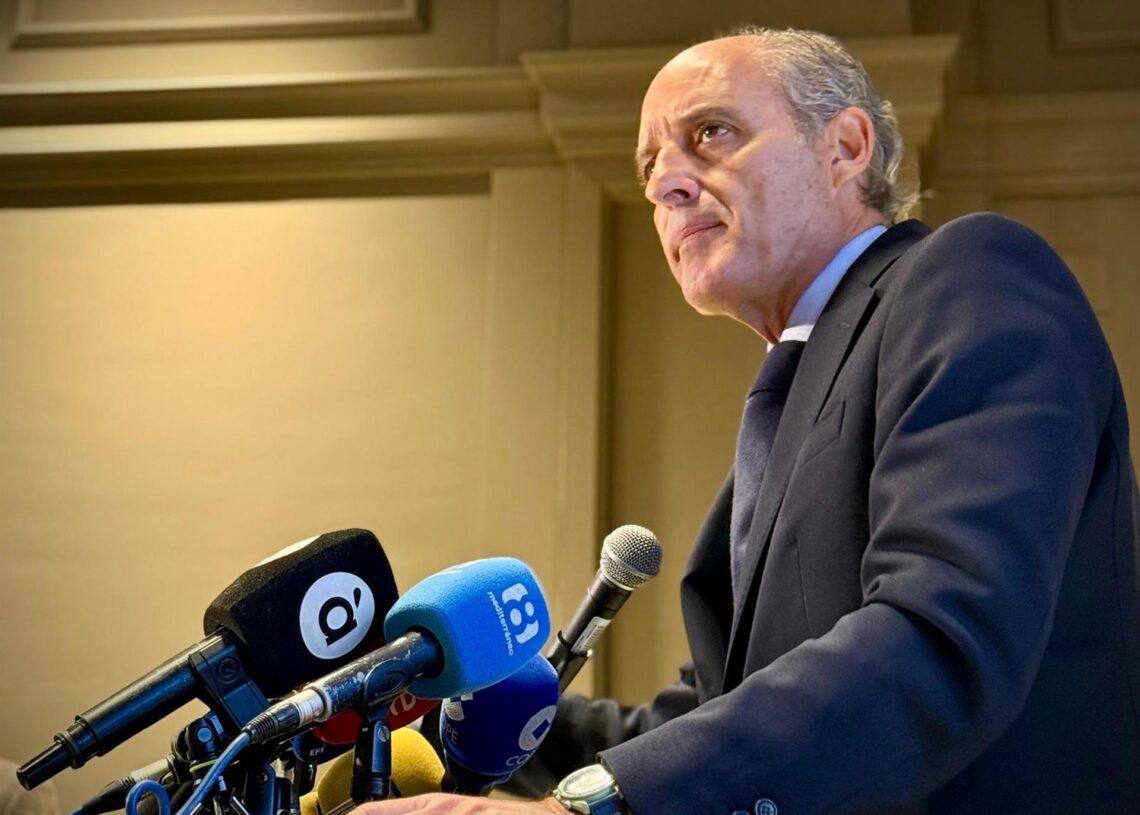 El expresidente de la Generalitat Francisco Camps presenta a su equipo de campaña y el plan de trabajo con el que aspira a ser el candidato del PPCV a las próximas elecciones autonómicasEUROPA PRESS