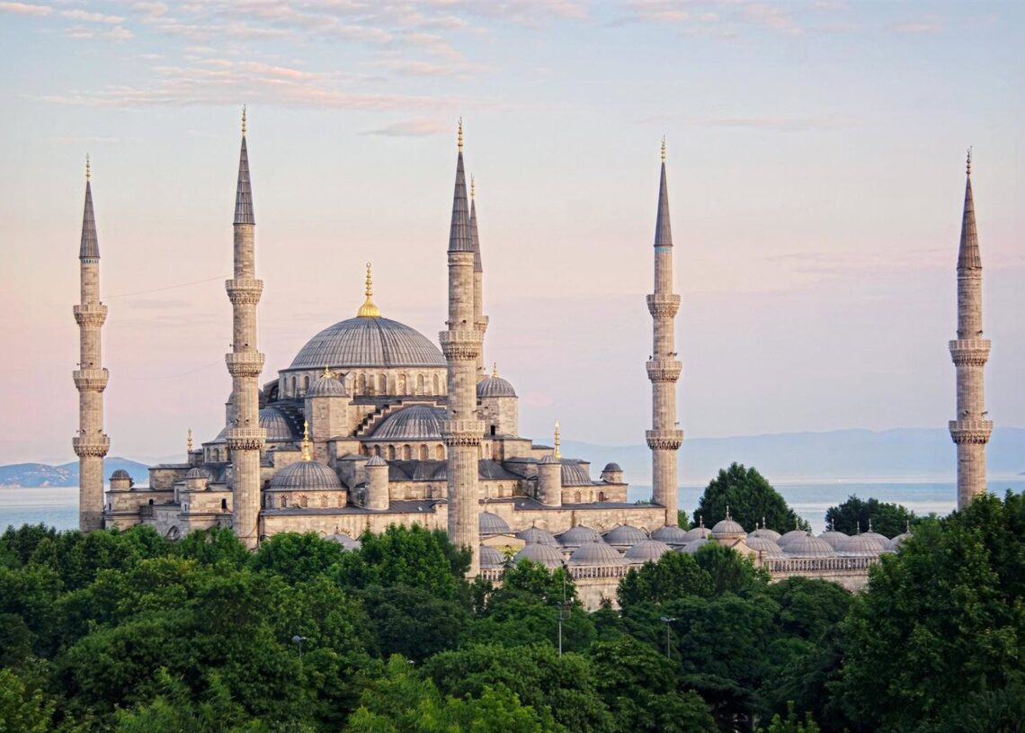 Archivo - Mezquita Azul de Estambul (Turquía).ESTAMBUL - Archivo