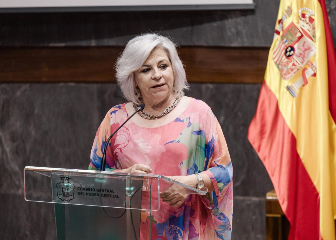 Archivo - La presidenta de la Fundación Mujeres, Elena Valenciano, durante el acto de entrega de los XIX Premios anuales del Observatorio contra la Violencia Doméstica y de Género, en el Consejo General del Poder Judicial (CGPJ), a 9 de junio de 2025, en Carlos Luján - Europa Press - Archivo