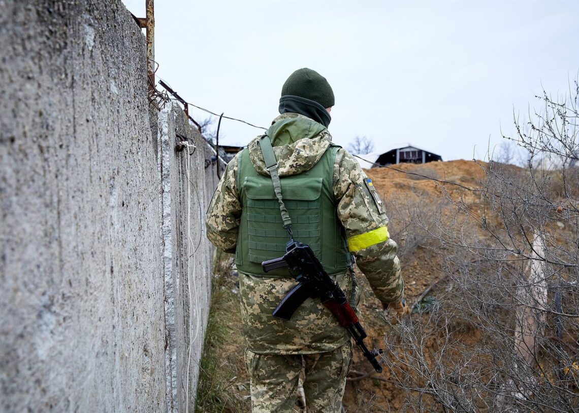 Archivo - Imagen de archivo de un militar ucraniano.Edgar Gutierrez/SOPA Images via / DPA - Archivo