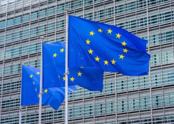 Archivo - Banderas de la UE.Alicia Windzio/dpa - Archivo