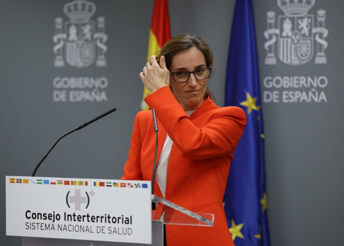 Imagen de la ministra de Sanidad, Mónica García, tras el CISNS.Alejandro Martínez Vélez - Europa Press