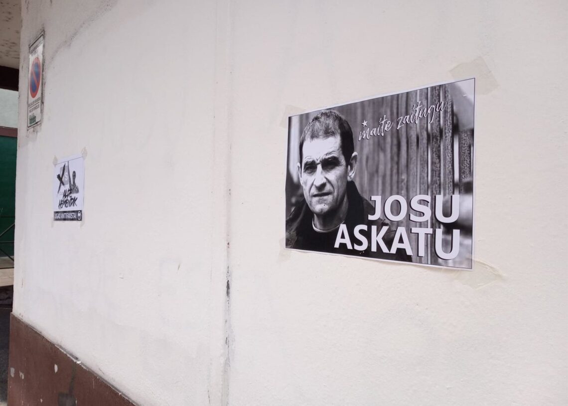 Archivo - Cartel de apoyo a Josu Ternera en su pueblo natal, Ugao-Miraballes (Vizcaya)EUROPA PRESS - Archivo