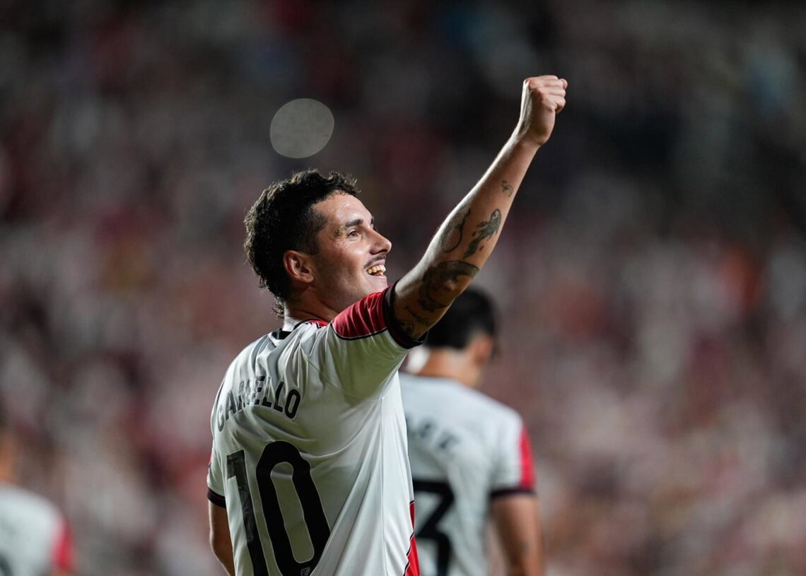 Archivo - El jugador del Rayo Vallecano, Sergio Camello Dennis Agyeman / AFP7 / Europa Press - Archivo