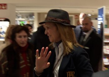 La Infanta Elena acude a la firma de las memorias de su padre, el Rey Juan Carlos I.EUROPA PRESS