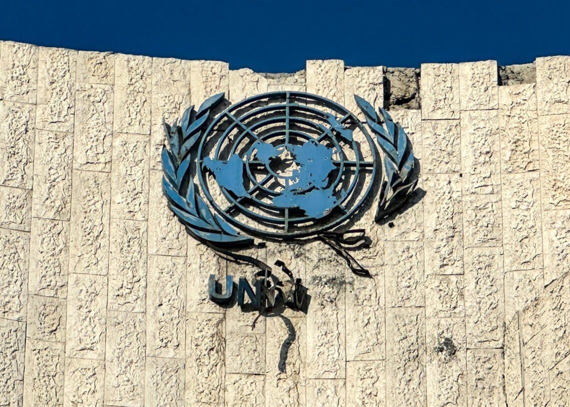 Archivo - Edificio de la UNRWA tras un ataque aéreo israelí en la Ciudad de Gaza, en el territorio palestino ocupado de la Franja de Gaza (archivo)Europa Press/Contacto/Khasan Alzaanin - Archivo