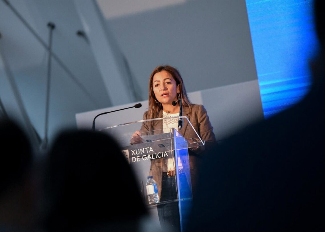 La conselleira do Mar, Marta Villaverde, en una rueda de prensa.Xunta de Galicia
